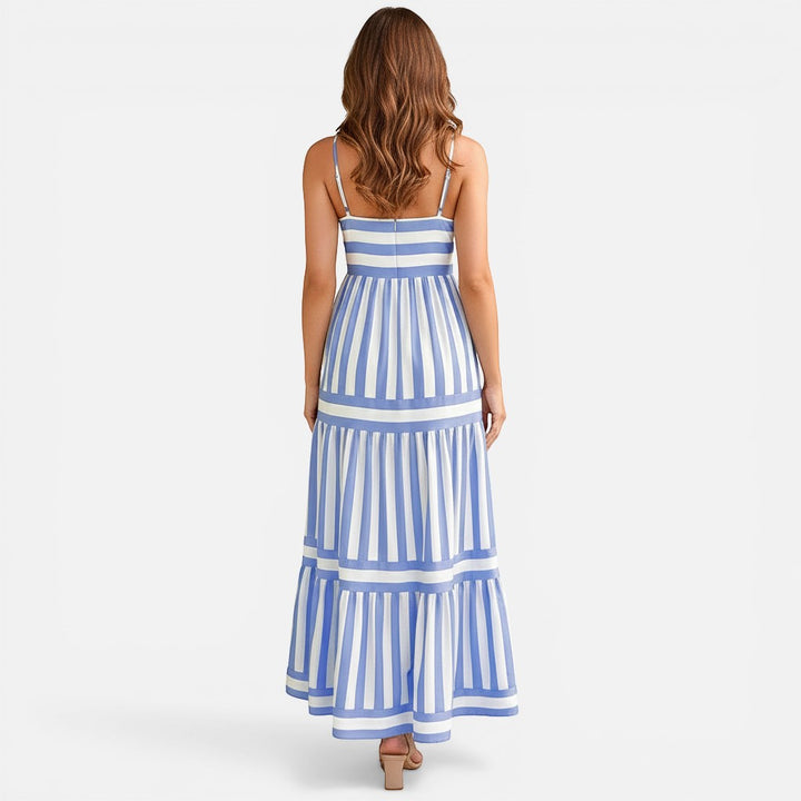 Laurior | Robe longue dos nu pour femme, encolure carrée, style plage vue arrière avec rayures bleues.