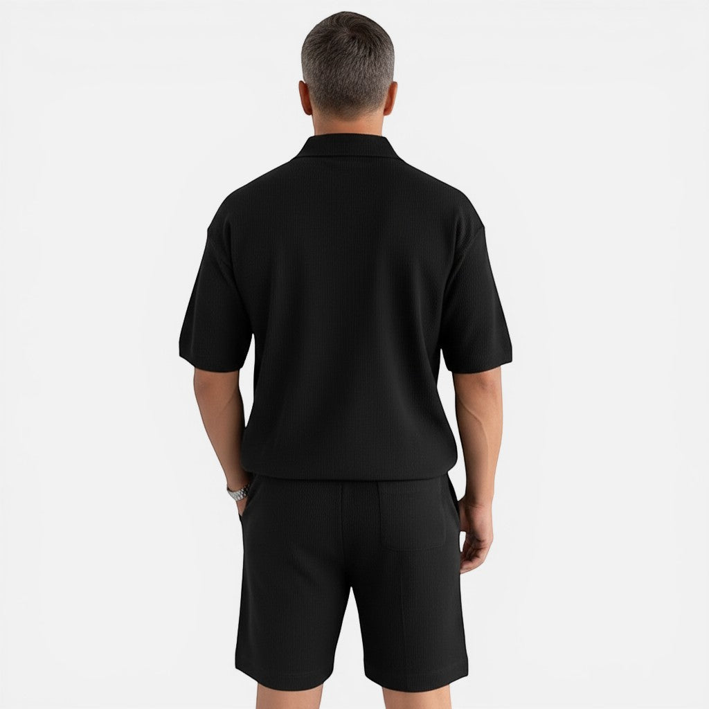 Laurior | Ensemble polo et short légers pour homme coupe décontractée vue arrière du modèle en noir