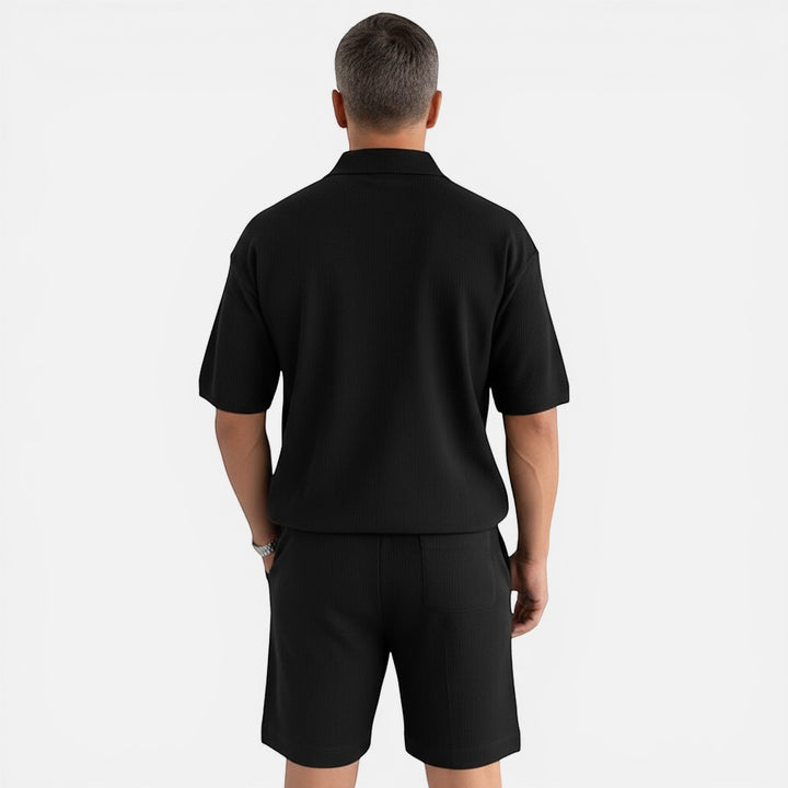 Laurior | Ensemble polo et short légers pour homme coupe décontractée vue arrière du modèle en noir