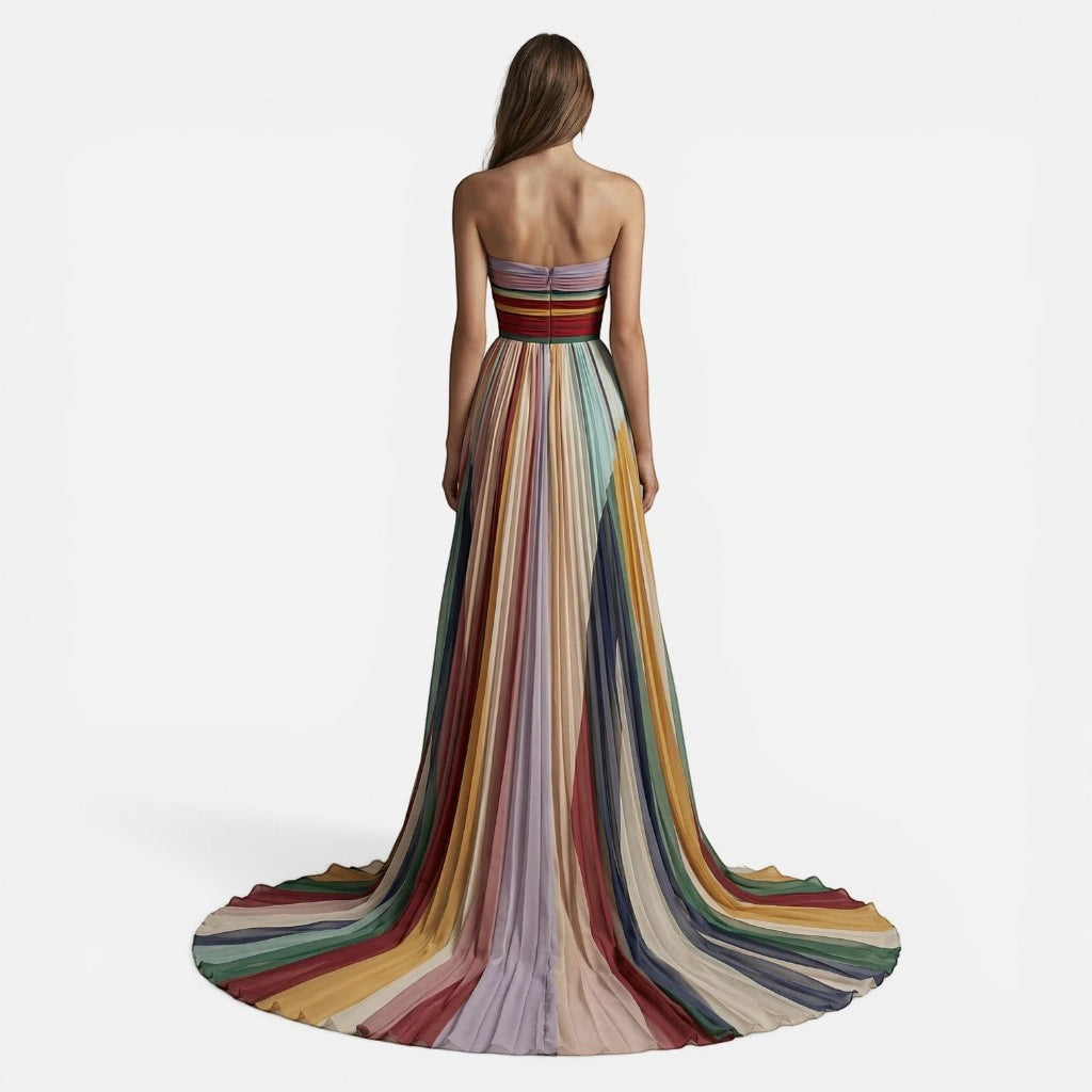 Laurior | Robe Maxi Bustier Femme Style Bohème Dos Ouvert Imprimée Sexy Été Chic vue arrière avec un imprimé multicolore.