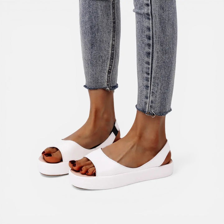 Laurior | Sandales ouvertes en cuir pour femmes avec bride arrière, légères et élégantes, parfaites pour l'été.