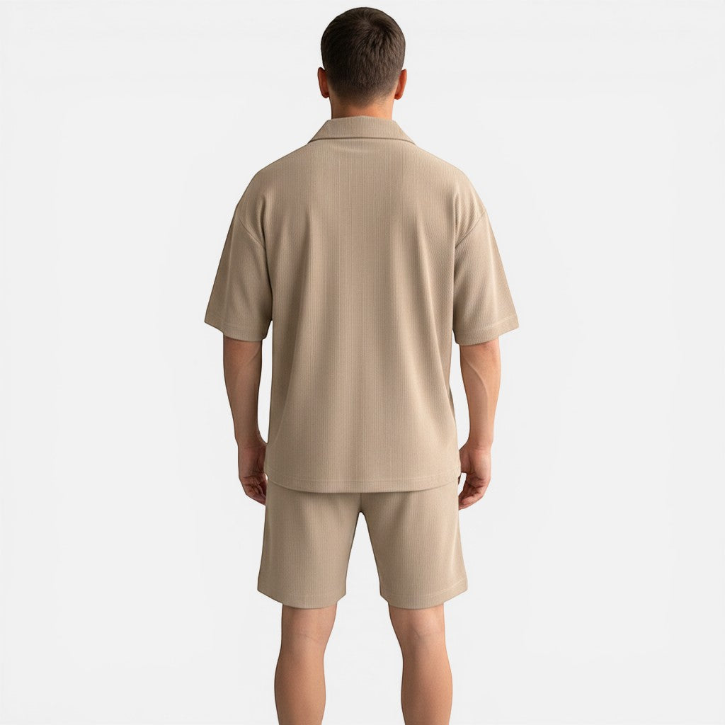 Laurior | Ensemble polo et short légers pour homme coupe décontractée, vue arrière du vêtement.