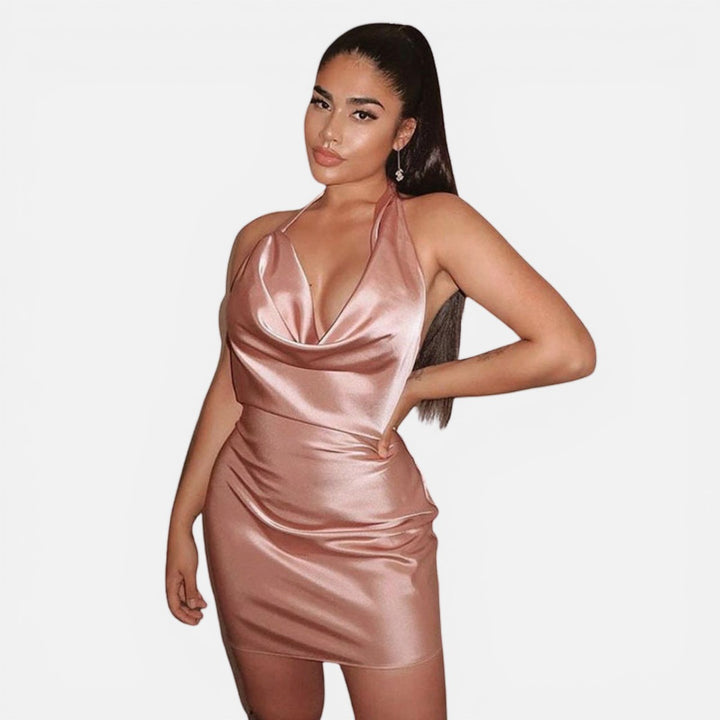 Laurior | Mini-robe en satin pour femmes pour les fêtes estivales, dos nu, satin fluide rose.