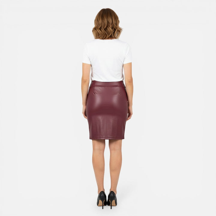 Laurior | Jupe slim en simili cuir pour femme, idéale pour sortir le soir vue de dos.