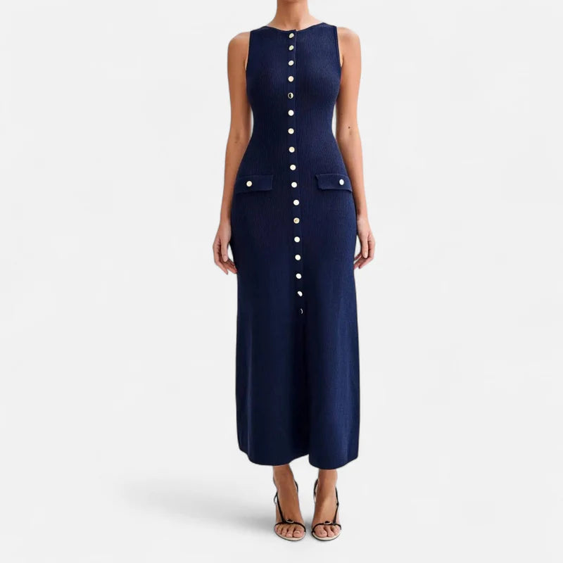 Laurior | Robe Longue en Maille à Boutons pour Femme – Élégance d’Été Sans Manches affichée sur un mannequin.