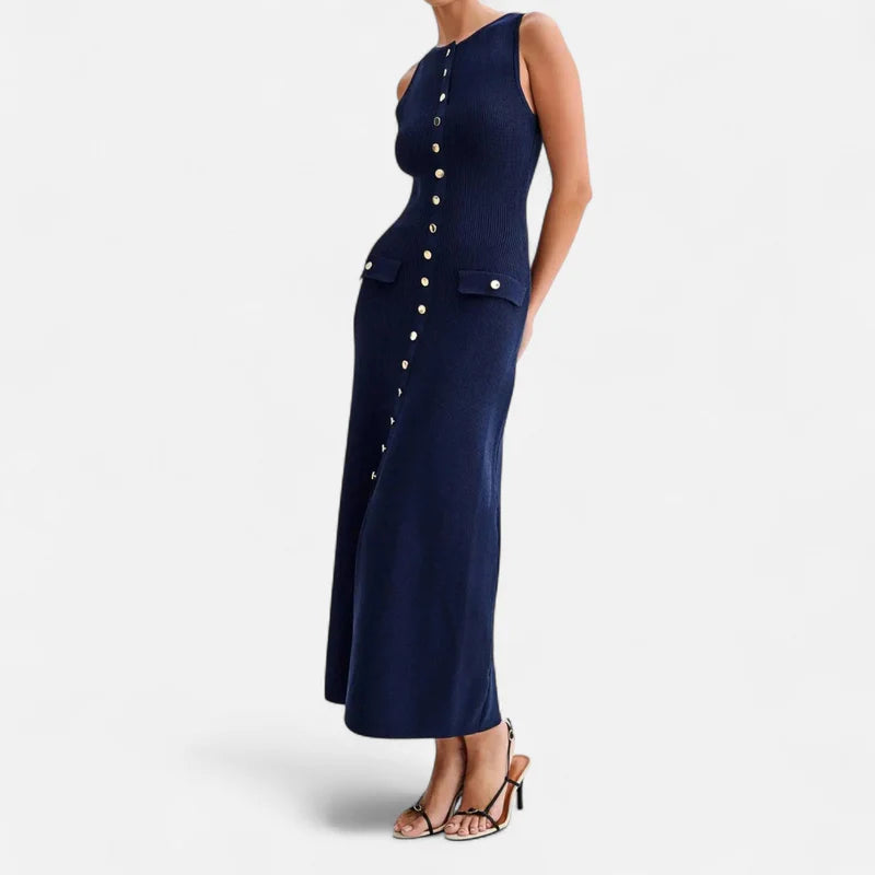 Laurior | Robe Longue en Maille à Boutons pour Femme – Élégance d’Été Sans Manches vue de profil, design chic