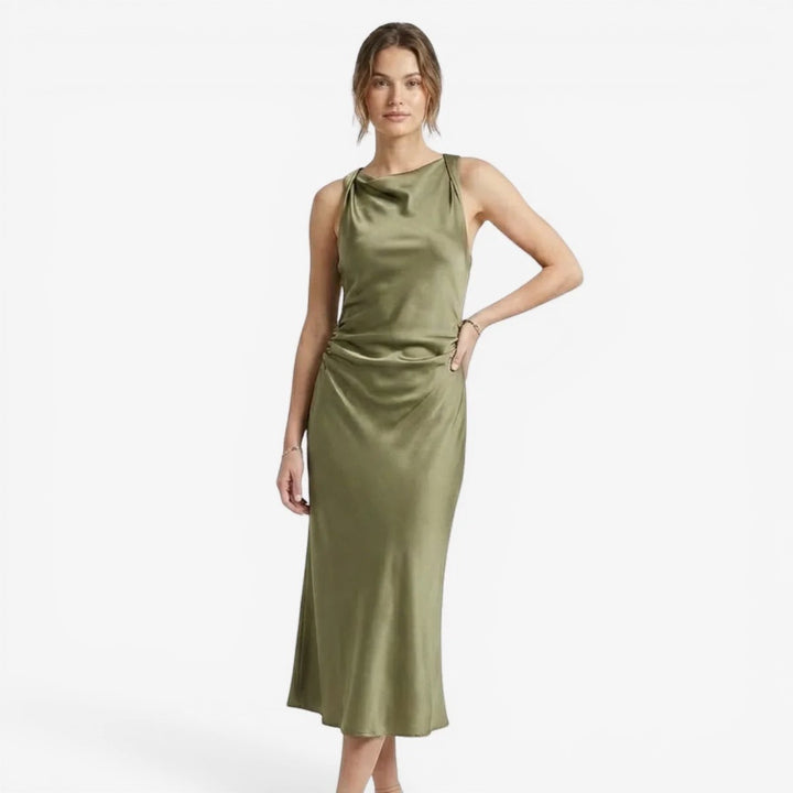 Laurior | Robe de soirée femme – Style slip midi intemporel en satin vert, élégante et luxueuse.