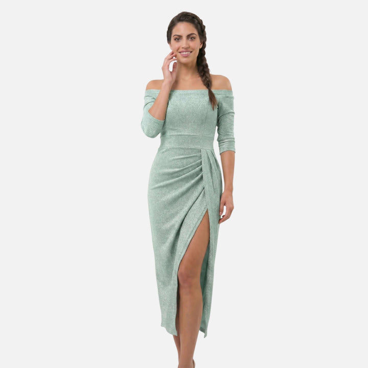 Laurior | Robe midi épaules dénudées drapée fente élégante pour femme, style sophistiqué en vert.
